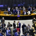 camara-dos-deputados-1-960x540-1-960x540-1-150x150 Governo teme que aliança do centrão para 2026 trave sua agenda prioritária no Congresso
