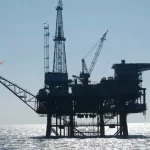 1024px-Oil_platform_091756.3-lg-1024x570-1-960x540-1-150x150 Ambientalistas dizem que licença da Foz do Amazonas é sabotagem ao Brasil na COP30