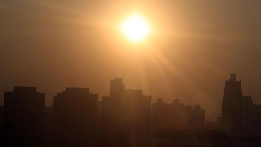 onda-de-calor-atinge-sao-paulo-e-capital-deve-bater-recorde-de-temperatura-mais-alta-do-ano-1727268605143_v2_900x506 Perus On-line
