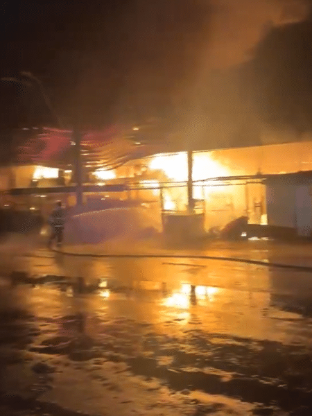 incendio-atinge-galpao-da-ceagesp-na-zona-oeste-de-sao-paulo-1788671283262_v2_450x600 Perus On-line